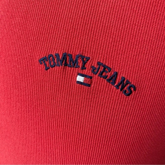 90s Vintage Tommy Hilfiger Ribbed Fitted T-Shirt - Picture 5 of 14